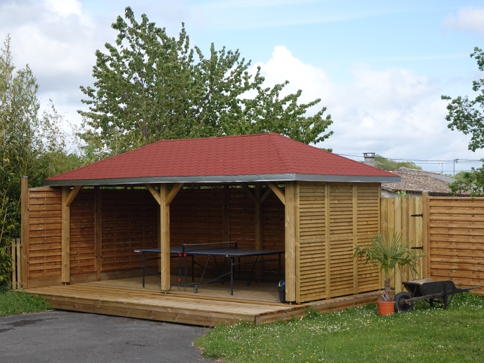 La table de ping pong du gîte de la tourterelle